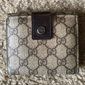 Vintage and authentic Gucci wallet